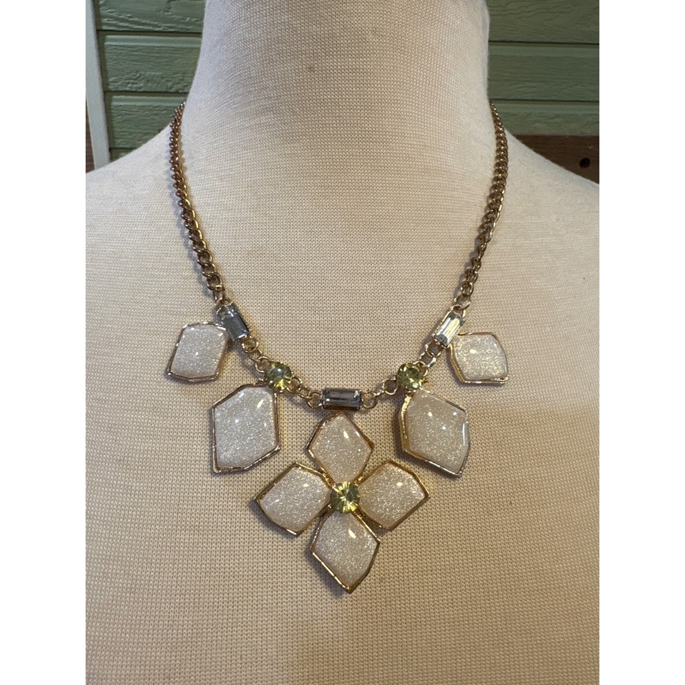 White Geometric Enamel Floral Statement Necklace Green Rhinestones Gold Tone